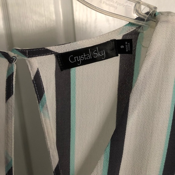 Pinstripe Romper NWOT Size 9 - Picture 4 of 6